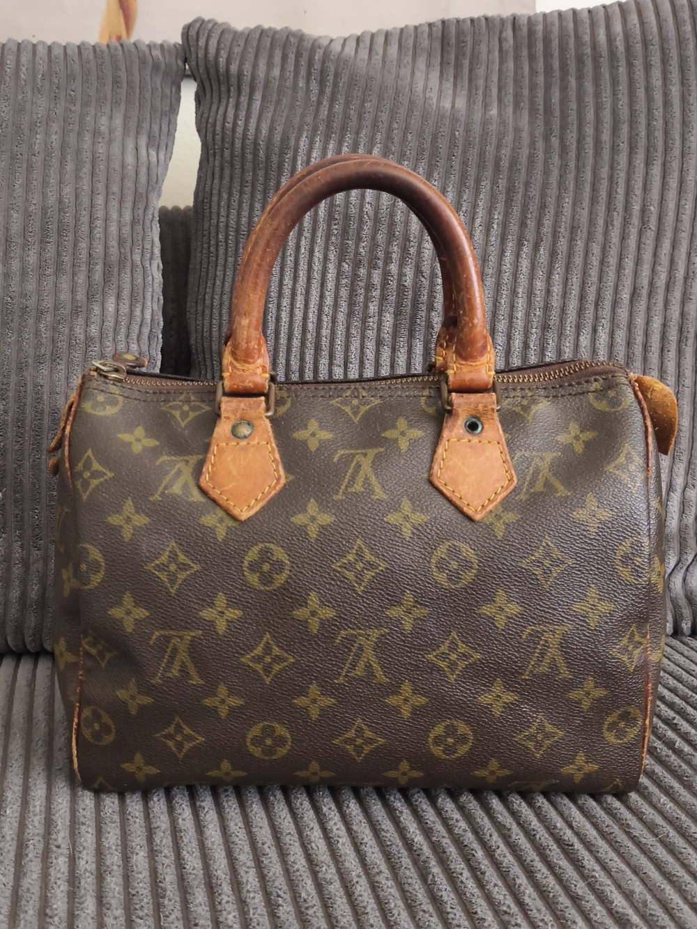Vintage 70s Louis Vuitton Speedy 25 Brown Monogram LV Canvas Satchel Handbag